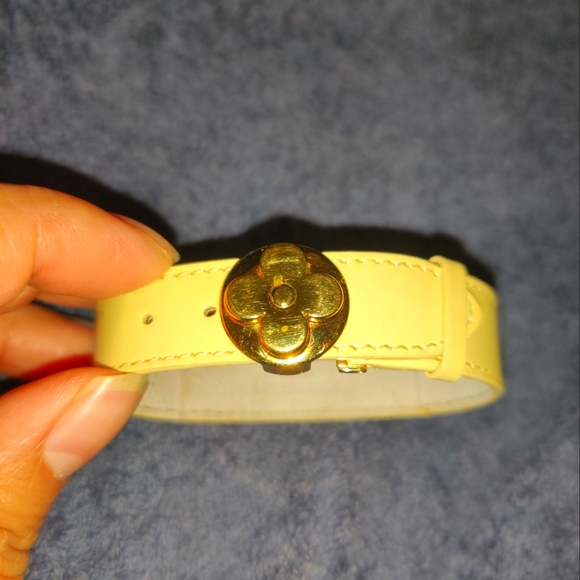 AuthentucLouis Vuitton Adjustable Good Luck Monogram Flower Leather Bracelet EUC - Picture 3 of 6